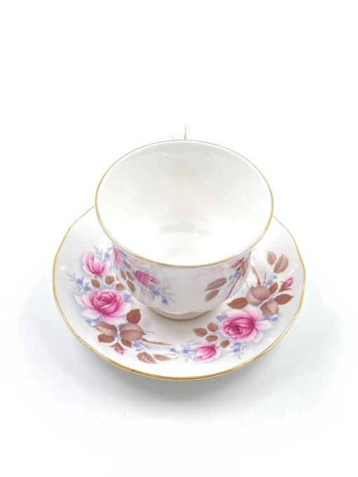 Porcelianinis “Queen Anne” puodelis (200 ml) 8,5x11x8 cm su lėkštute 14x14x2 cm