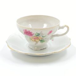 Porcelianinis puodelis (150 ml) 9,5x11x6 cm su lėkštute 14x14x2 cm