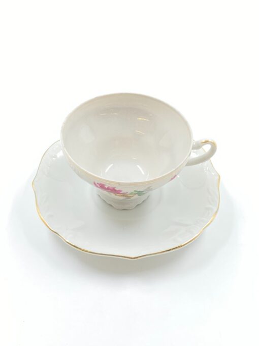 Porcelianinis puodelis (150 ml) 9,5x11x6 cm su lėkštute 14x14x2 cm