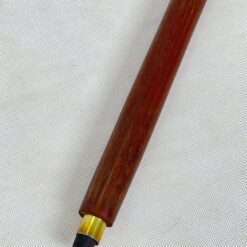 Raudonmedžio vaikščiojimo lazda su žalvarine rankena – erelio galva 10x3x93,5 cm