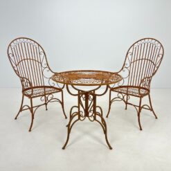 Provanso stiliaus metalinių sodo baldų komplektas (2 vnt. krėslų 60x57x120 cm, 47 cm ir stalas 81x81x77 cm)