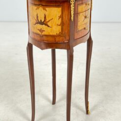 Liudviko XV laikotarpio stiliaus medinių spintelių su žalvario detalėmis 2 vnt. komplektas 30x40x70 cm