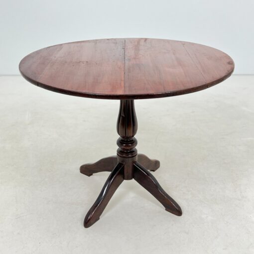 Apvalus medinis staliukas 93x92x72 cm