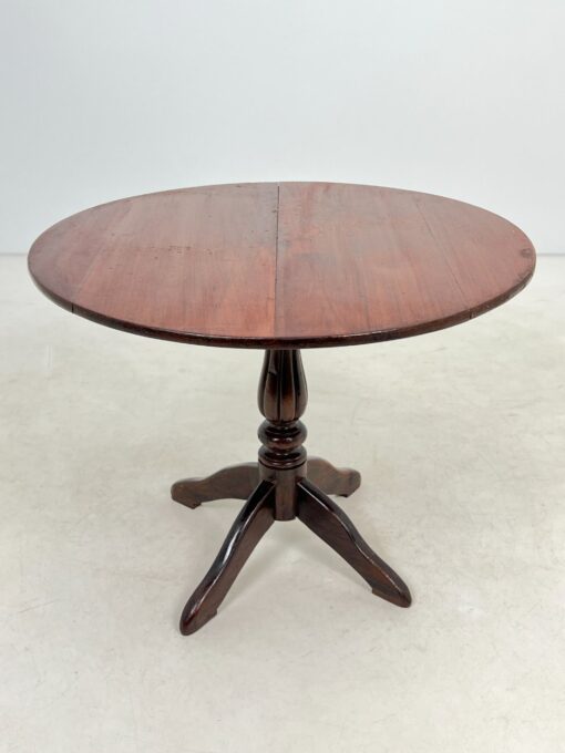 Apvalus medinis staliukas 93x92x72 cm