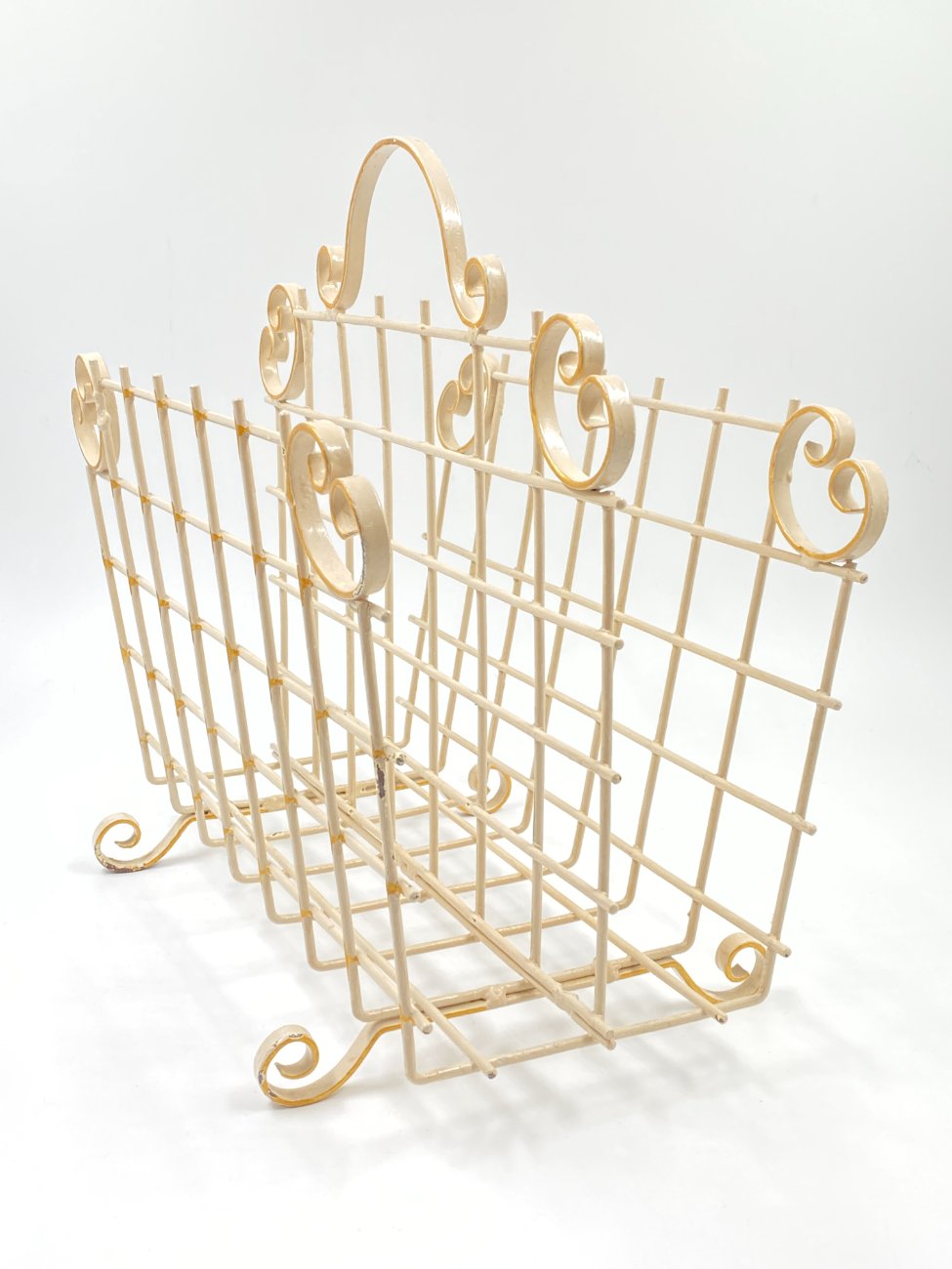 DJ0388-laikrastines-vynines-4 Metalinė laikraštinė 24x38x37 cm