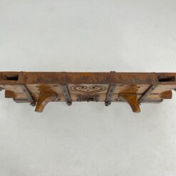 Senovinė iškaba/dekoracija iš medžio ir metalo 21x109x38 cm