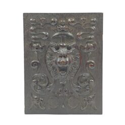 Ąžuolinė sieninė dekoracija su liūto veidu 3x26x34 cm