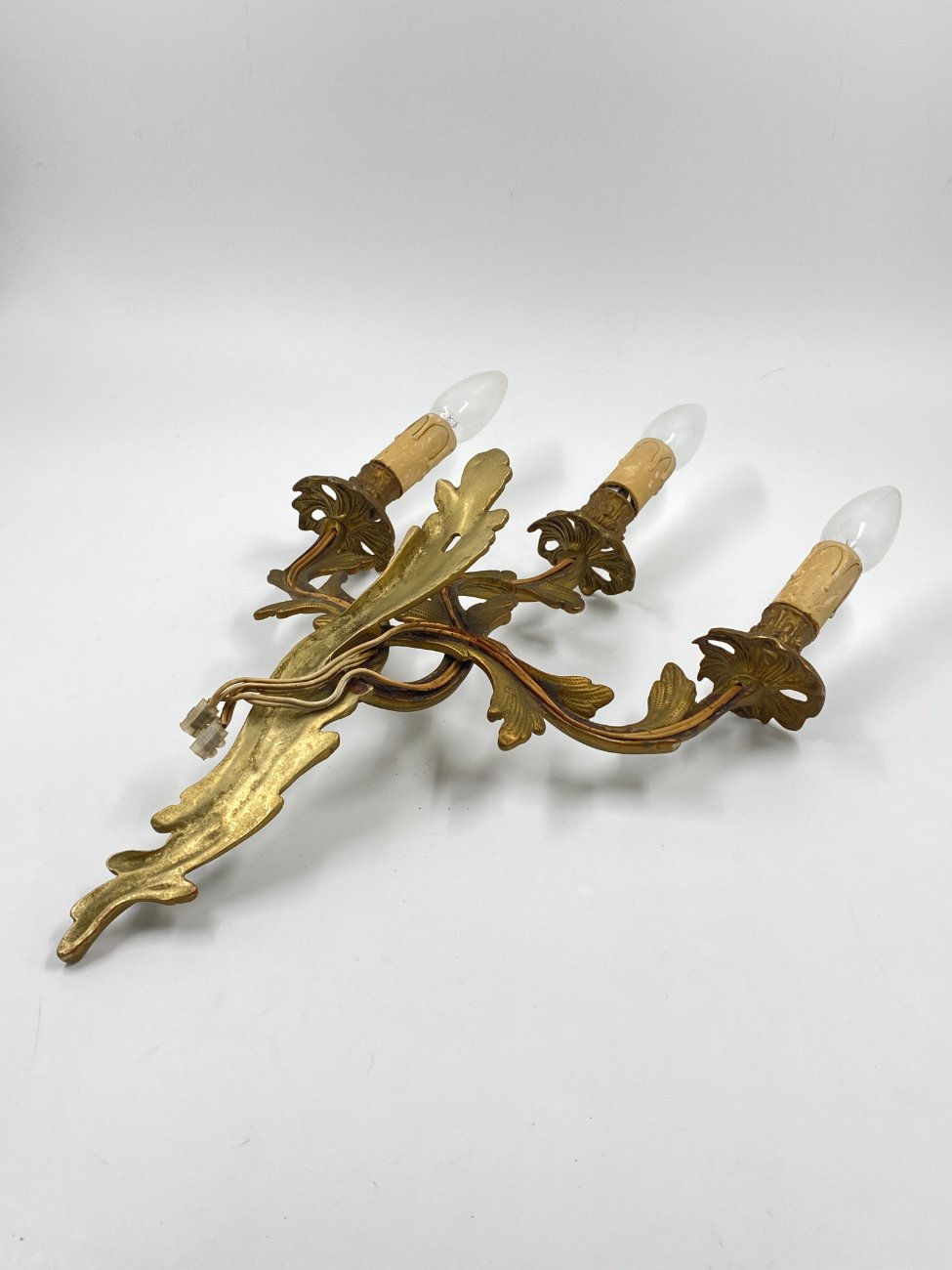 DJ0479-sieniniai-sviestuvai-9 Žalvarinių sieninių šviestuvų 2 vnt. komplektas 15x33x47 cm