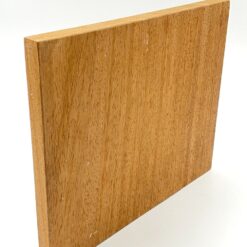 Dekoratyvinė medinė lentelė su keramikine detale 25x30x2 cm