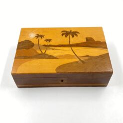 Medinė inkrustuota dėžutė 16,5x24x7,5 cm