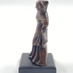 Bronzinė statula “Šokėjas” ant medinio postamento 6,5×6,5×12,5 cm