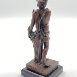 Bronzinė Merkurijaus statula ant medinio postamento 6,5×6,5×16 cm