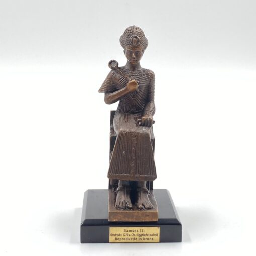 Bronzinė Ramzio 2-ojo statula ant medinio postamento 6,5×6,5×13 cm