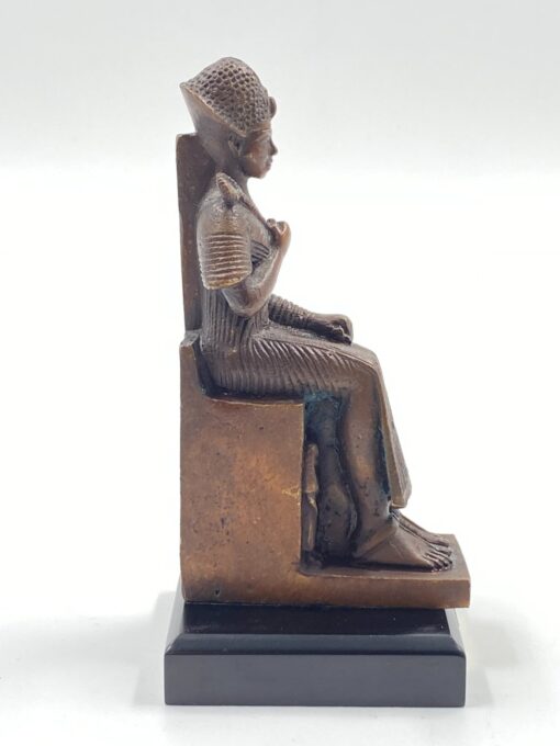 Bronzinė Ramzio 2-ojo statula ant medinio postamento 6,5×6,5×13 cm