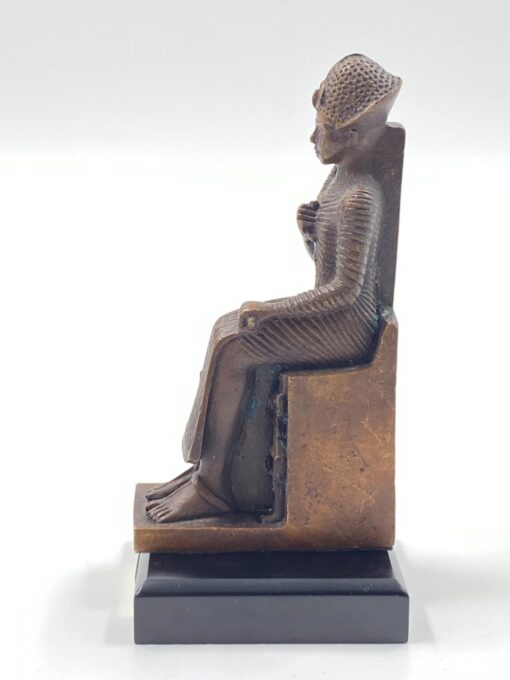 Bronzinė Ramzio 2-ojo statula ant medinio postamento 6,5×6,5×13 cm