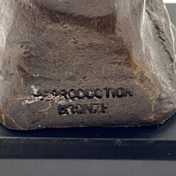 Bronzinė moters plaunančios kojas statula ant postamento 6,5×6,5×13 cm