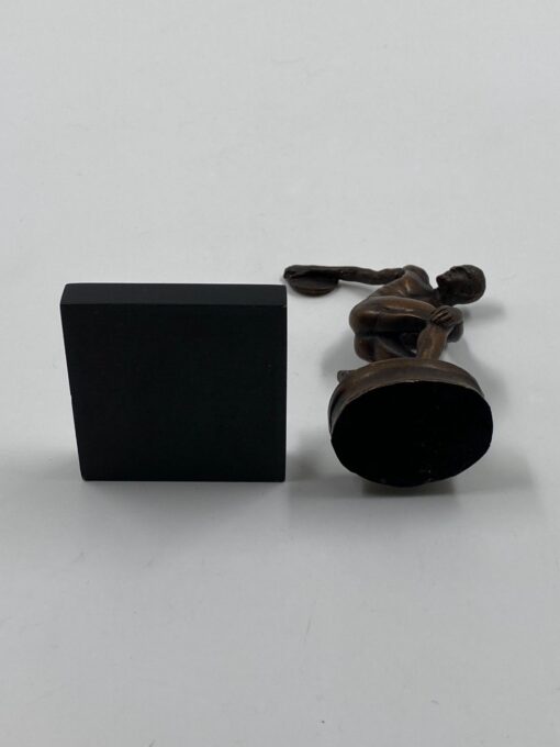 Bronzinė statula ant postamento “Disko metėjas” 6,5×6,5×15,5 cm