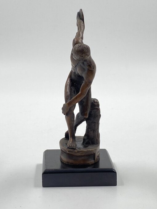Bronzinė statula ant postamento “Disko metėjas” 6,5×6,5×15,5 cm