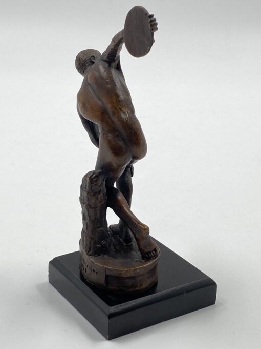 Bronzinė statula ant postamento “Disko metėjas” 6,5×6,5×15,5 cm