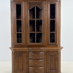 Ąžuolo masyvo, dviejų dalių indauja su stalčiais ir durelėmis 60x136x207 cm