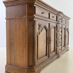 Ąžuolinė ilga keturių durų ir devynių stalčių komoda 60x271x116 cm