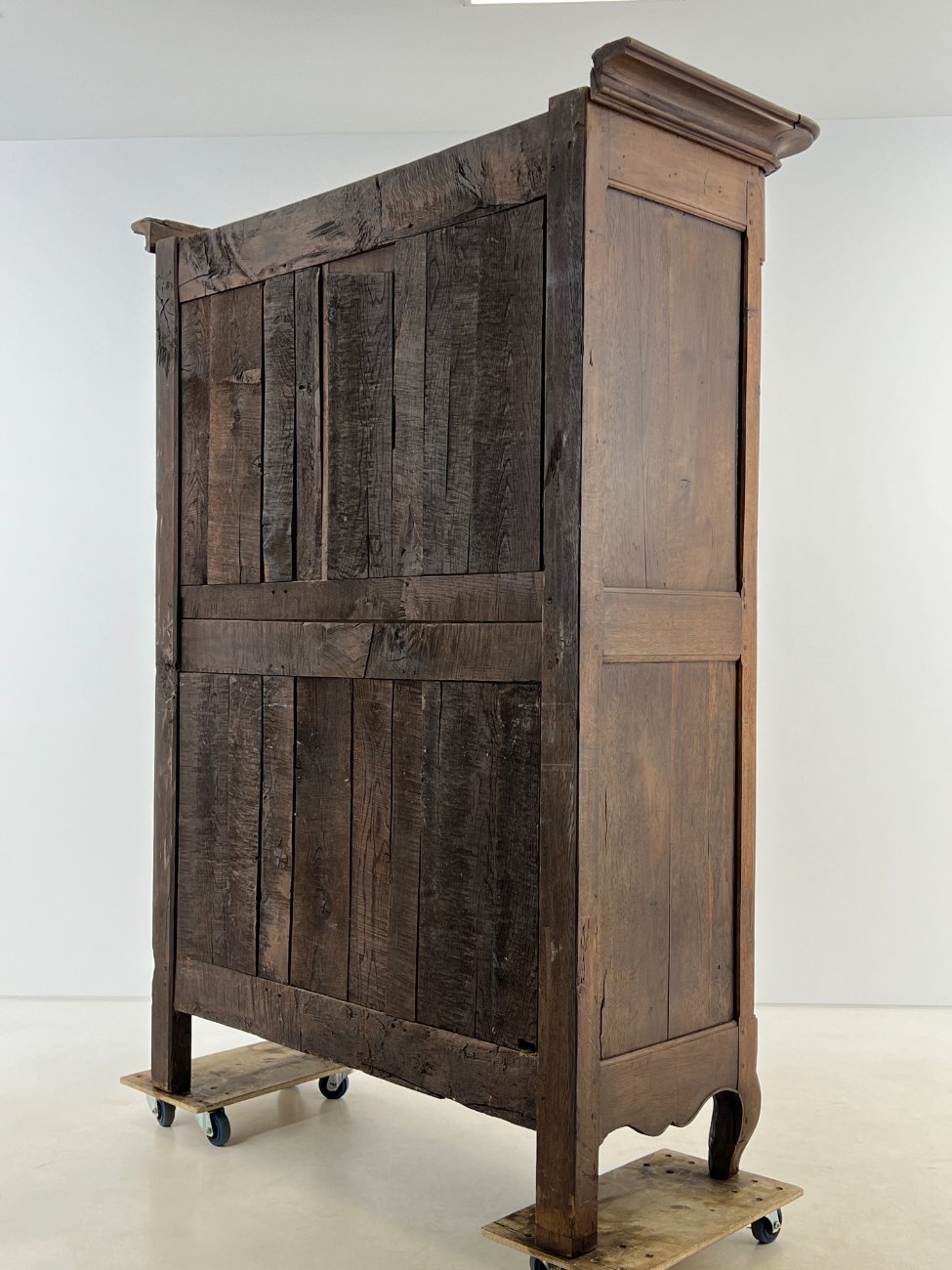 DK0102-spintos-10 Senovinė ąžuolinė dviejų durų spinta 69x161x219 cm