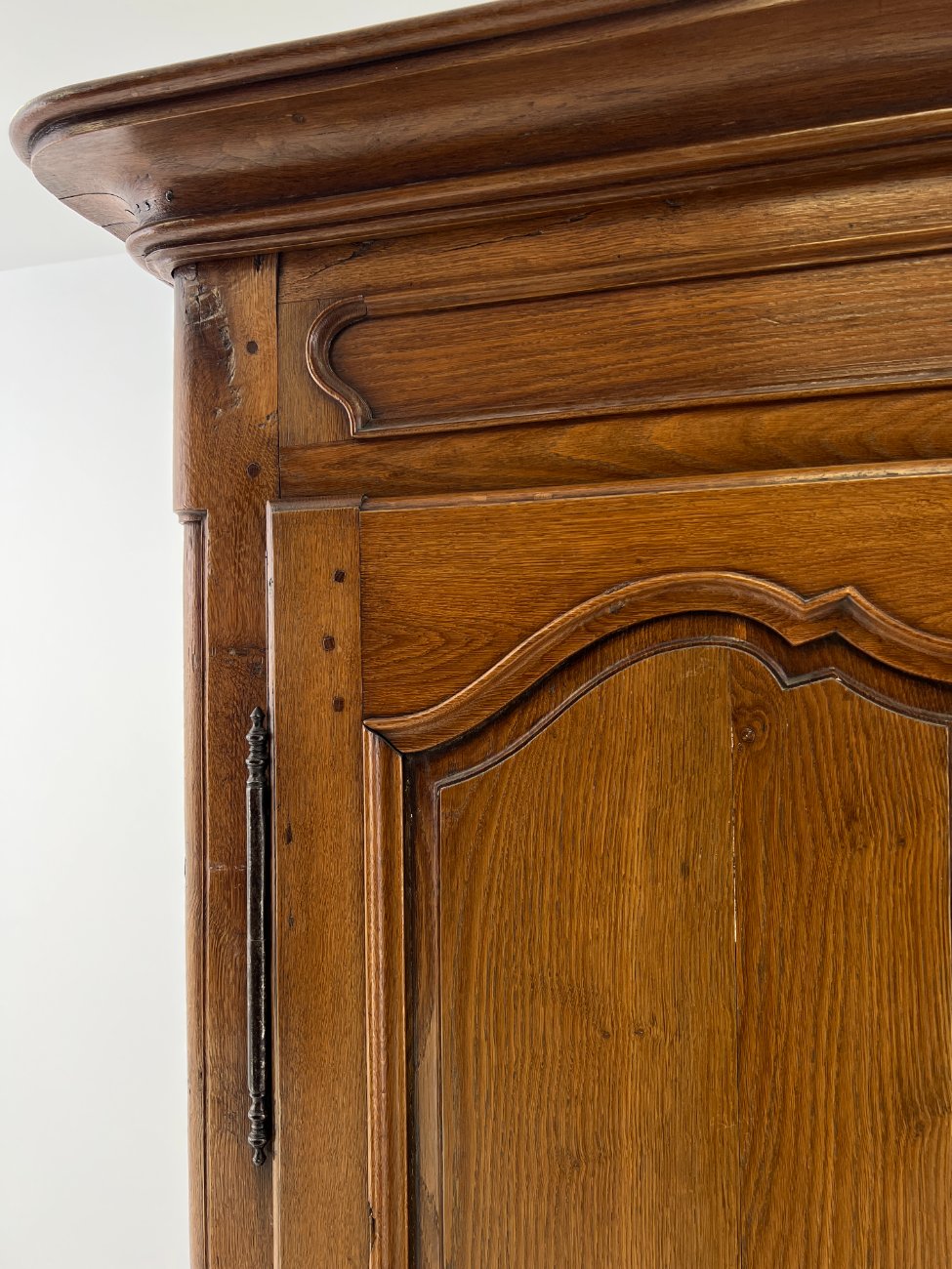 DK0102-spintos-7 Senovinė ąžuolinė dviejų durų spinta 69x161x219 cm