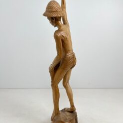 Rytietiška medinė žvejo statula 24x26x126 cm