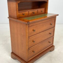 Riešutmedžio sekreteras odiniu ištraukiamu stalviršiumi 40(+14)x72x93 cm