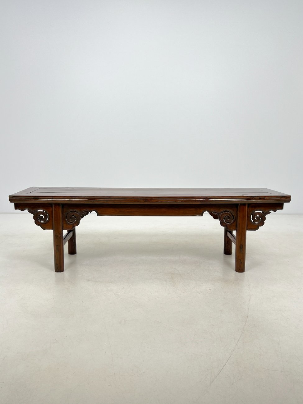 DK0170-minkstasuoliai-ir-sofos-1 Rytietiškas medinis suolas 46x191x55 cm