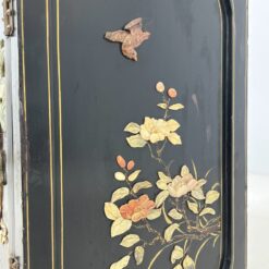 Rytietiška komoda su žalvario ir akmens dekoracijomis 40x87x99,5 cm