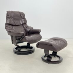 "Stressless" odinis ąžuolinio rėmo fotelis 75x62x102 cm, 46 cm su pakoju