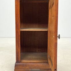 Senovinė ąžuolinė spintelė 36x38x71 cm