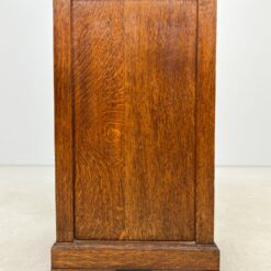 Senovinė ąžuolinė spintelė 36x38x71 cm