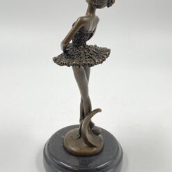 Milo bronzinė balerinos statula ant akmeninio postamento 12x12x26,5 cm