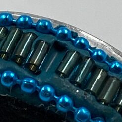 Metalinė dėžutė, dekoruota karoliukais 5x5x3,5 cm