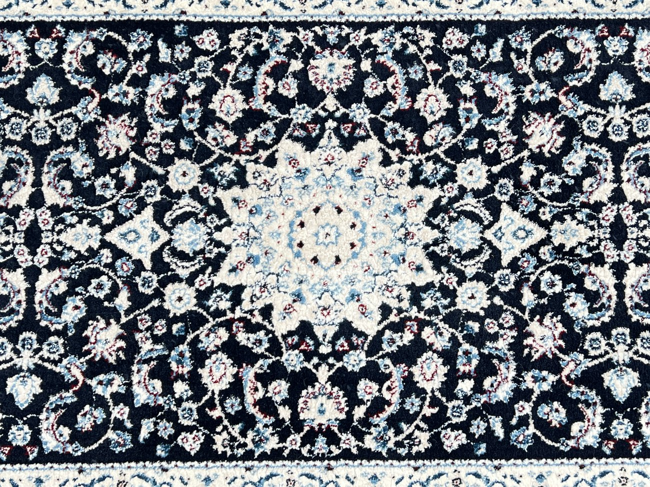 HK1022-kilimai-3 Gamyklinis sintetinis kiliminis takas “Nain” 518x78x0,8 cm