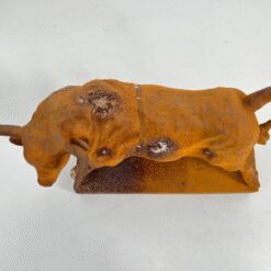 Ketaus statula “Bulius” 24x56x44 cm