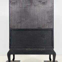 Rytietiška komoda su akmens dekoracijomis 57x100x153 cm