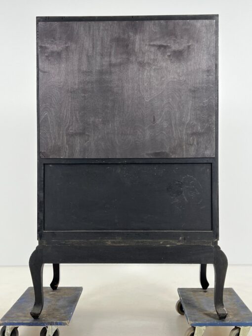 Rytietiška komoda su akmens dekoracijomis 57x100x153 cm
