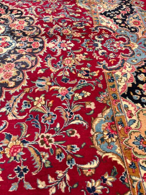 Vilnonis rankų darbo kilimas “Mashad” 338x248x0,8 cm