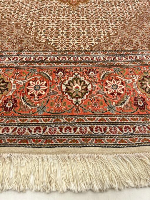 Vilnonis rankų darbo kilimas su šilku “Tabriz” 354x246x0,5 cm