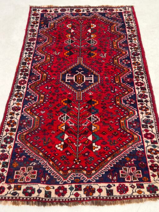 Vilnonis rankų darbo “Shiraz” kilimas 194x117x0,6 cm