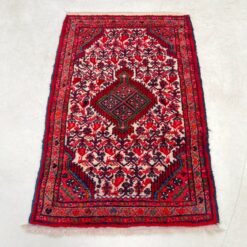 Vilnonis rankų darbo "Tribal" kilimas 135x84x0,9 cm