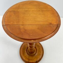 Tekinta riešutmedžio kolona 28x28x55 cm