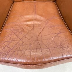 Chesterfield stiliaus riešutmedžio fotelis su oda 86x79x101,5 cm, 43 cm