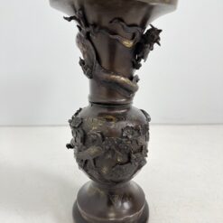 Rytietiškos bronzinės vazos 2 vnt. komplektas 27x27x54,5 cm