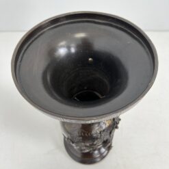 Rytietiškos bronzinės vazos 2 vnt. komplektas 27x27x54,5 cm