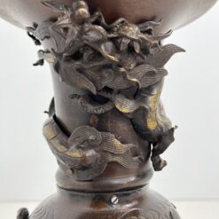 Rytietiškos bronzinės vazos 2 vnt. komplektas 27x27x54,5 cm