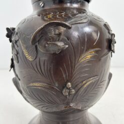 Rytietiškos bronzinės vazos 2 vnt. komplektas 27x27x54,5 cm